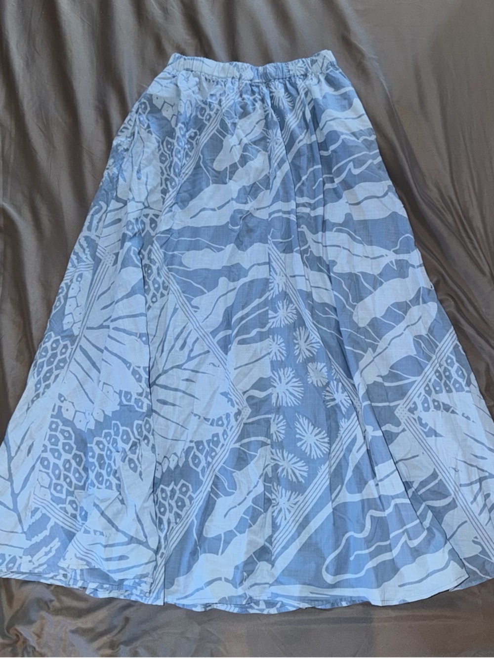 SOLD Kealopiko Hālanalana - Full Skirt / Light Blue